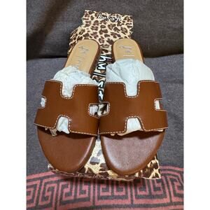 French Sole Alibi Sandal cognac with white stitching 
size 6M
